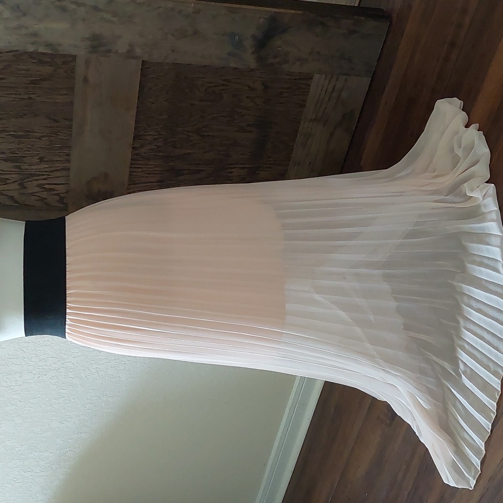 Rue- 21 pink skirt